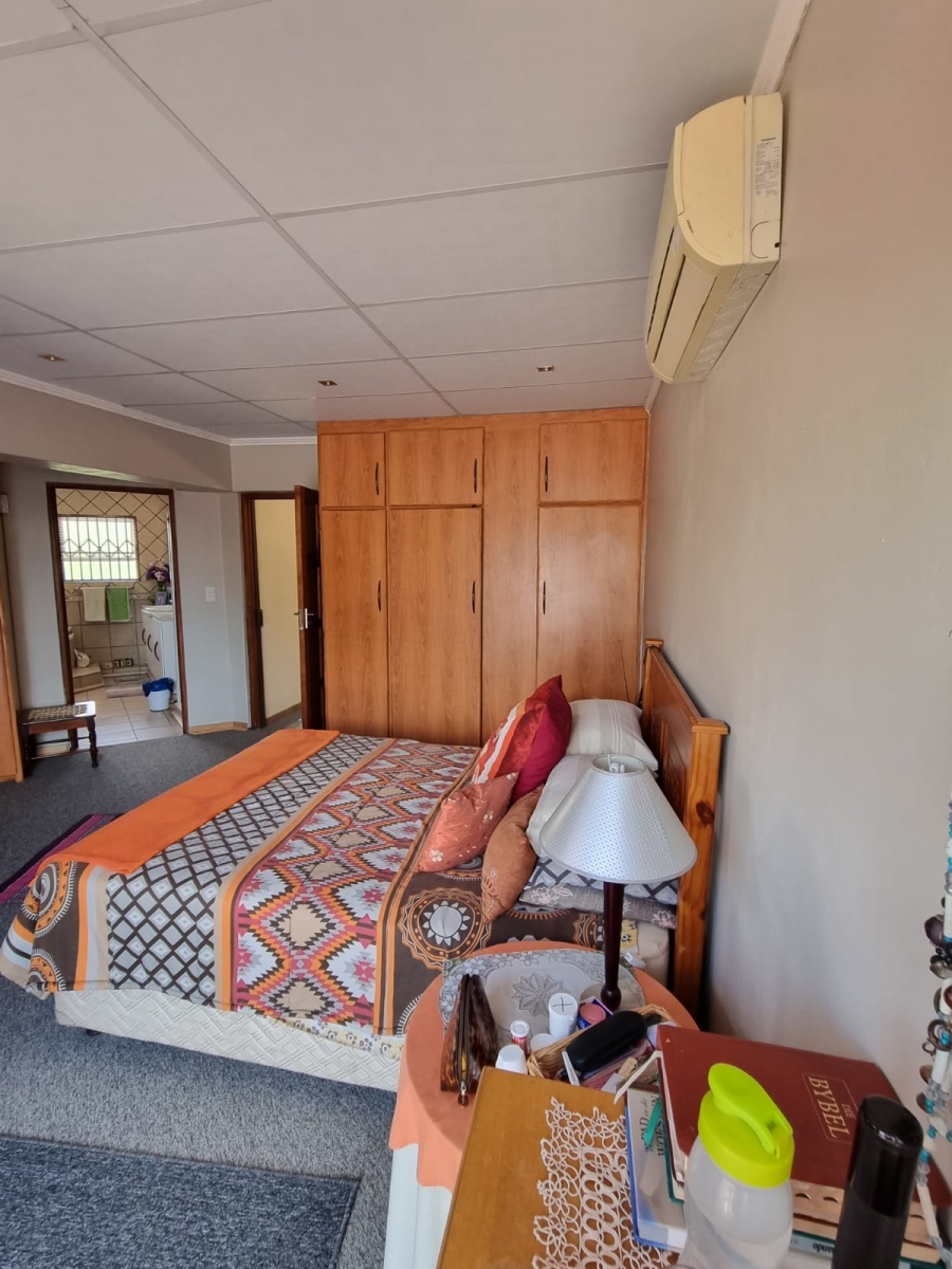 4 Bedroom Property for Sale in Christiana North West